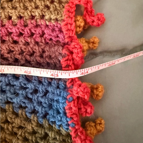 🧣🔥 Colorful Crochet Scarf – Wool Blend 🔥🧣 - Picture 7 of 10